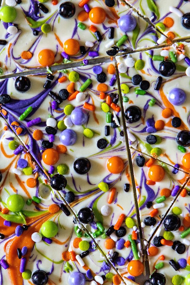 halloween candy bark