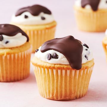 cannoli cupcakes