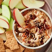 carrot cake dip with apples and graham crackers