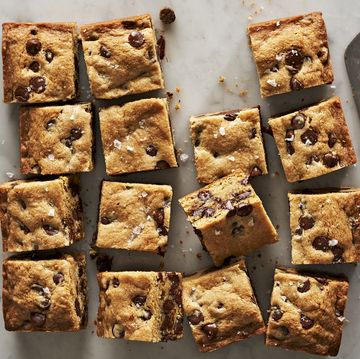 chocolate chip cookie bars