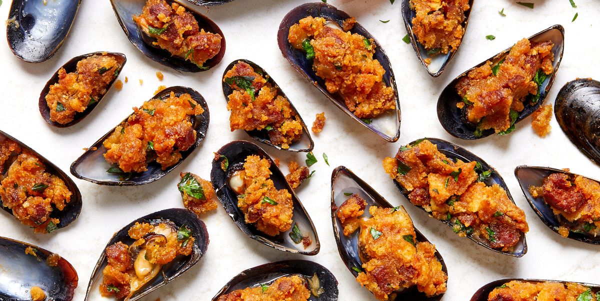 mussels stuffed with cornbread and spanish chorizo