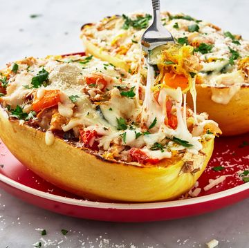 primavera spaghetti squash   delishcom