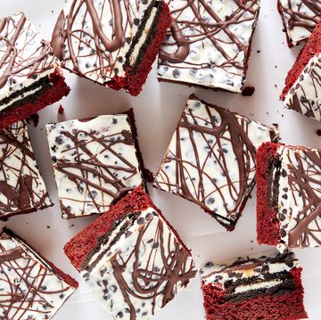 red velvet cookie bars