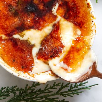 eggnog crème brûlée with bourbon cinnamon and nutmeg