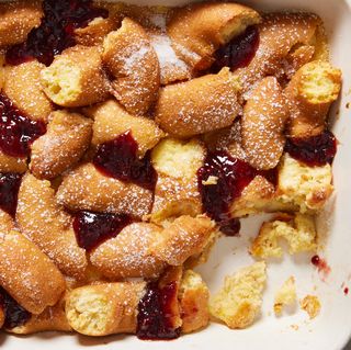 jelly donut breakfast bake