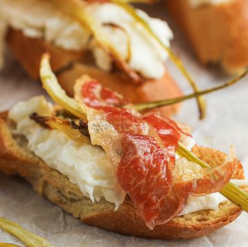 fennel and burrata bruschetta