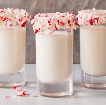 peppermint bark shots with a peppermint candy rim