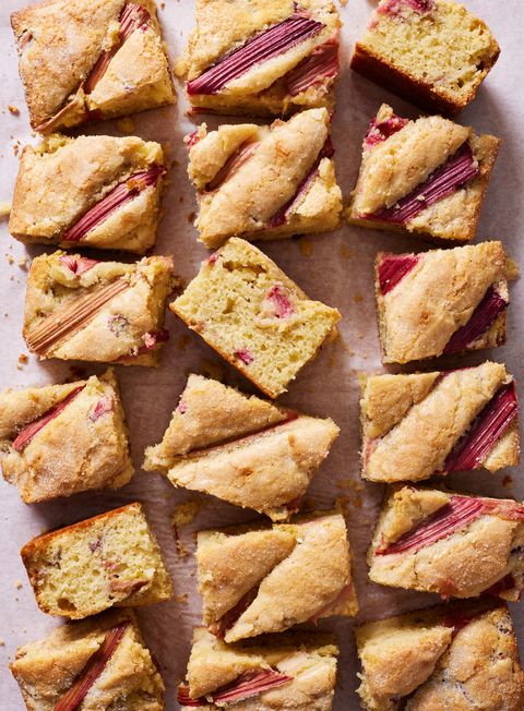 rhubarb cake