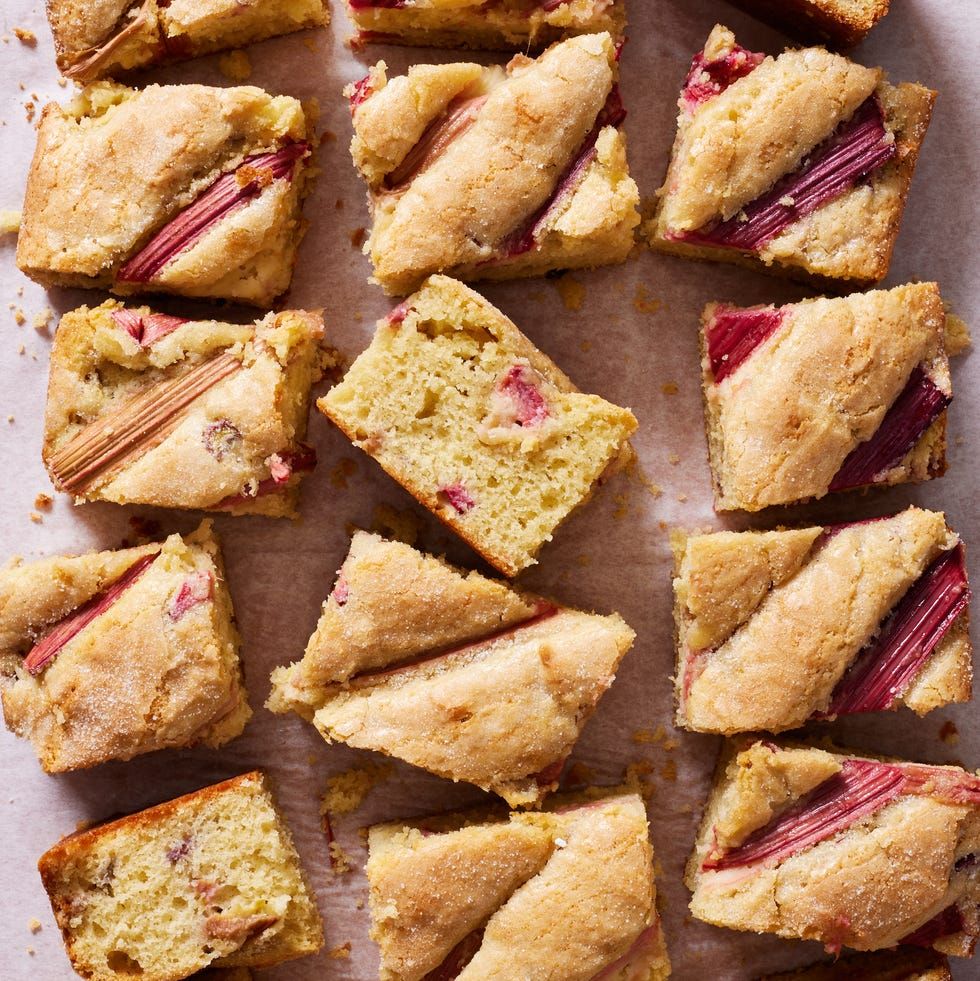 rhubarb cake