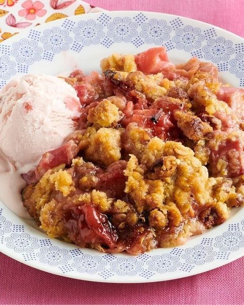 rhubarb crisp