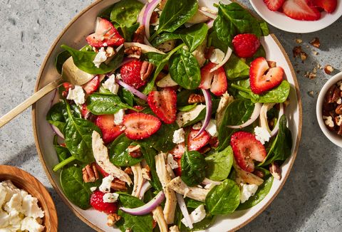 strawberry spinach salad with feta and pecans