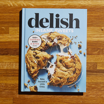 Food, Dish, Cuisine, Snack, Gluten, Ingredient, Cookie, Cookies and crackers, Finger food, Chocolate chip cookie, Food, Dish, Cuisine, Snack, Gluten, Ingredient, Cookie, Cookies and crackers, Finger food, Chocolate chip cookie,